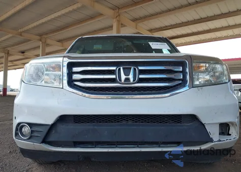 2013 Honda Pilot Touring z USA, uszkodzony, nr VIN 5FNYF4H92DB054905